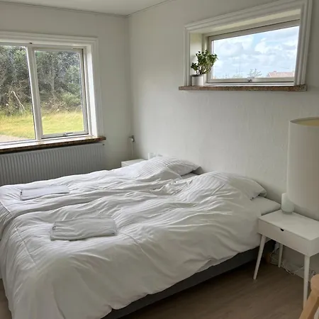 Проживание в семье Viking Surf House *
